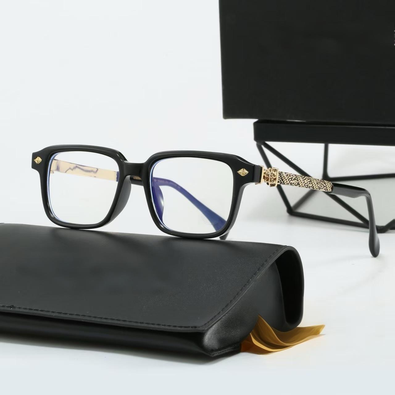 Xee69 - Glasses