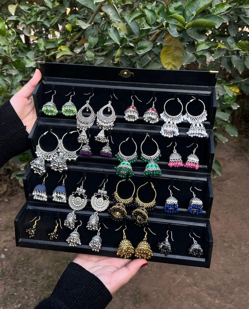 Black jhumka box