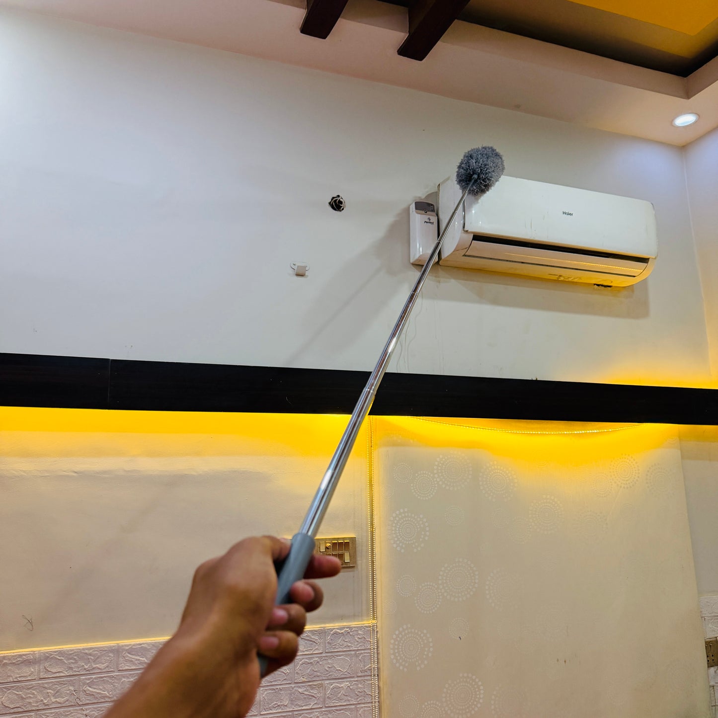 DusterPro - Bendable & Extendable Fan Ceiling Duster (IMPORTED)