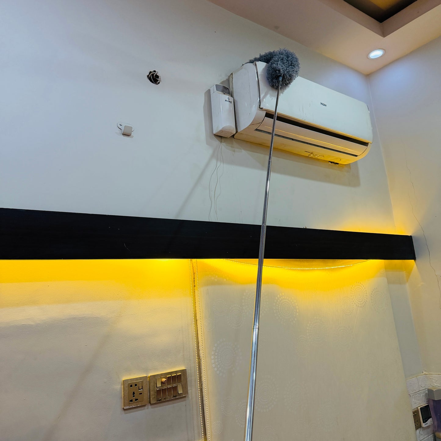 DusterPro - Bendable & Extendable Fan Ceiling Duster (IMPORTED)