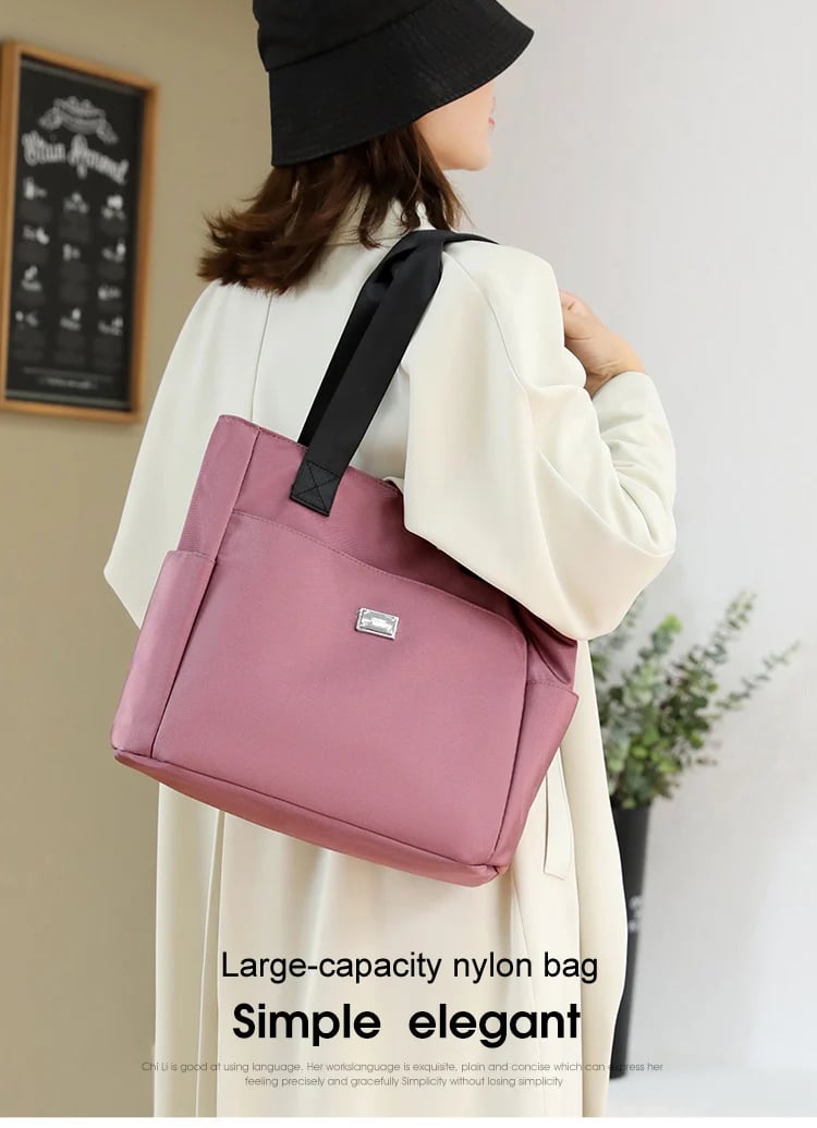 Water Repellent Multi Pocket Nylon Shoulder Bag👜
