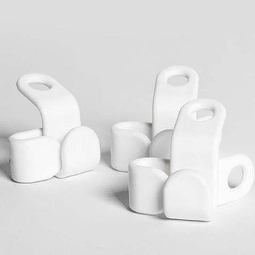 Space-Saving Clothes Hanger Connector Hooks