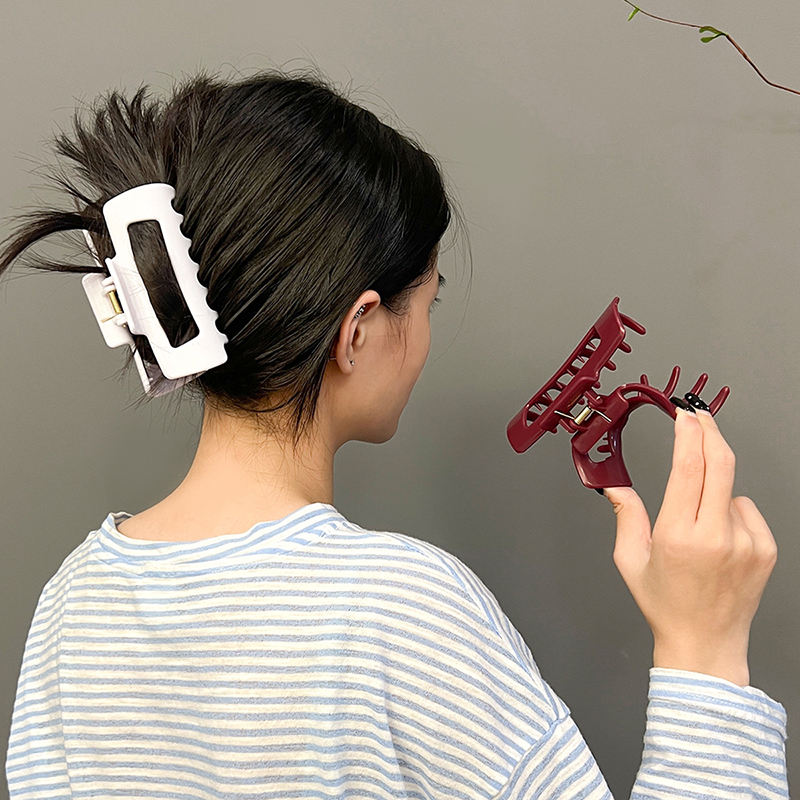 Soft Hair Cloud Claw Clip