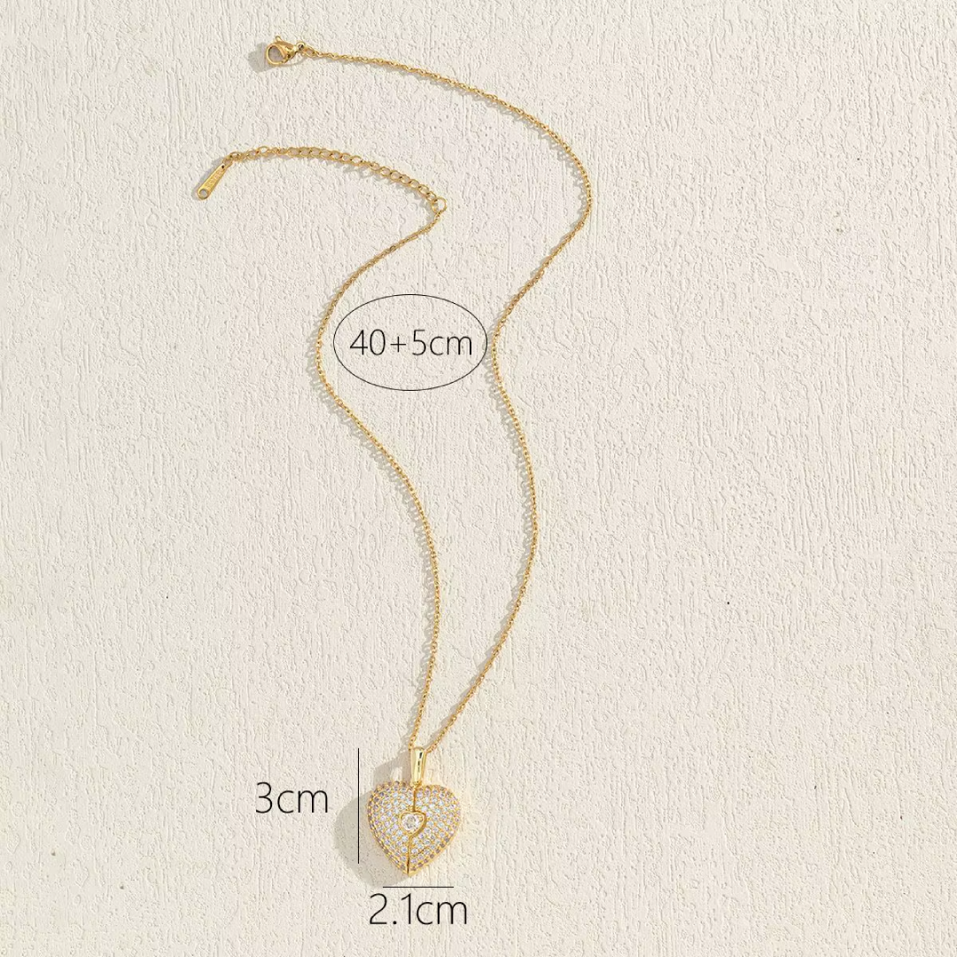 Love Open and Close Creative Necklace