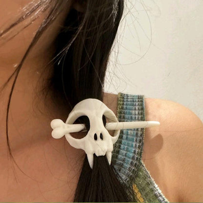 Ghost Skull Hairclip