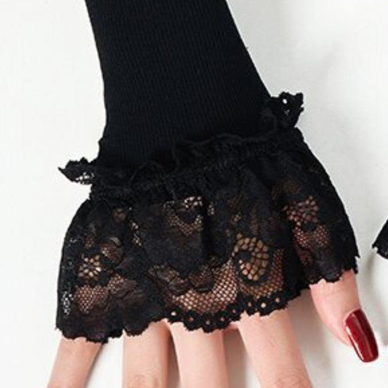 ✨ Elegant Lace Flare Cuffs