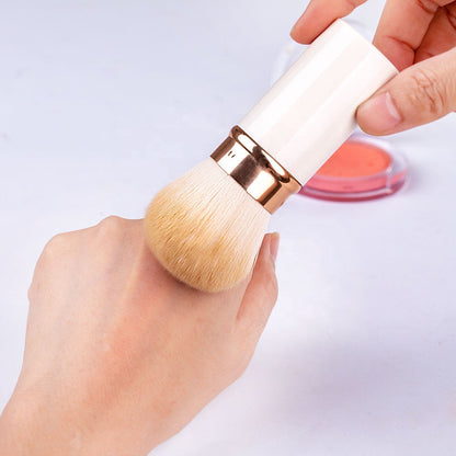 Portable Powder Brush 🌸