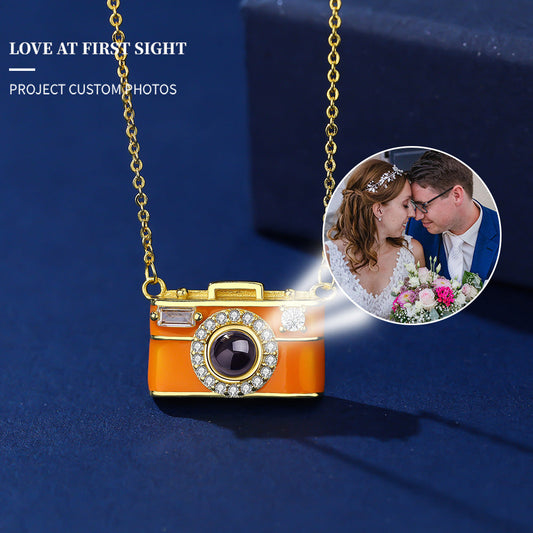 Duoying Gold-Plated Camera Projection Necklace